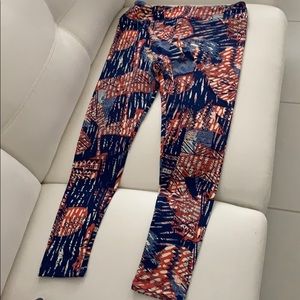 LuLaRoe women’s multicolored leggings